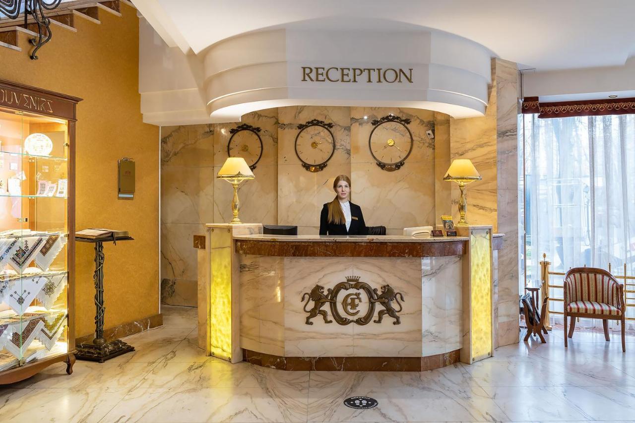 Eurohotel Lviv Buitenkant foto