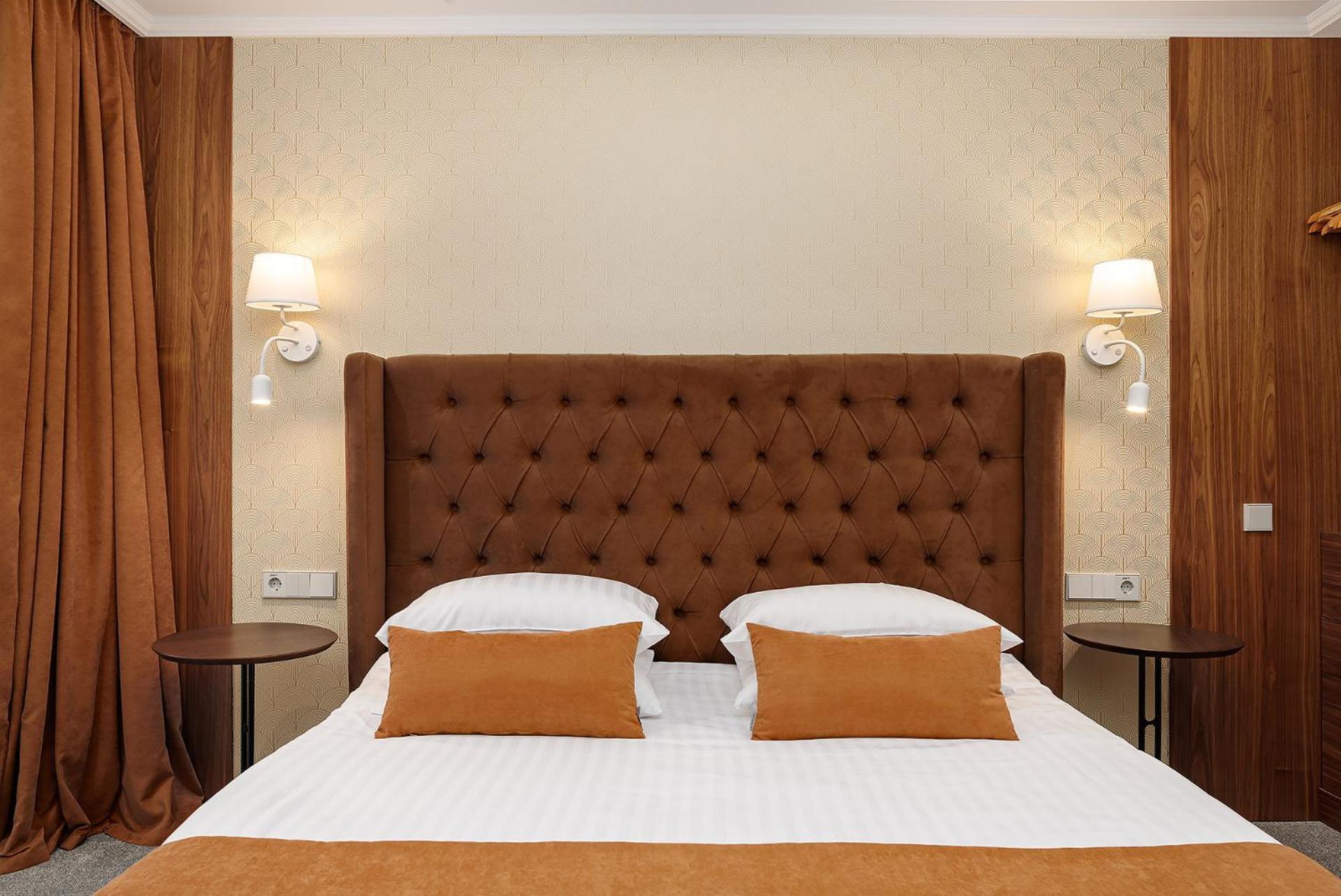 Eurohotel Lviv Buitenkant foto