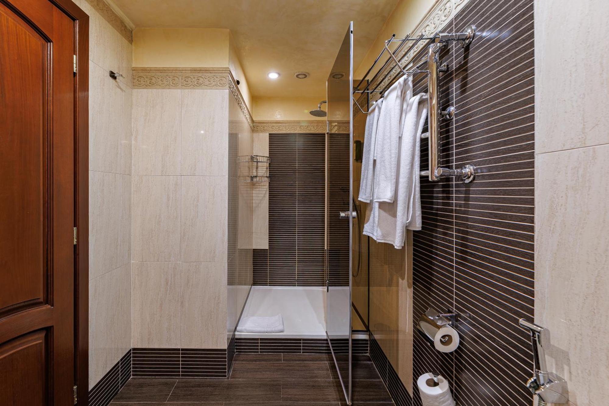 Eurohotel Lviv Kamer foto