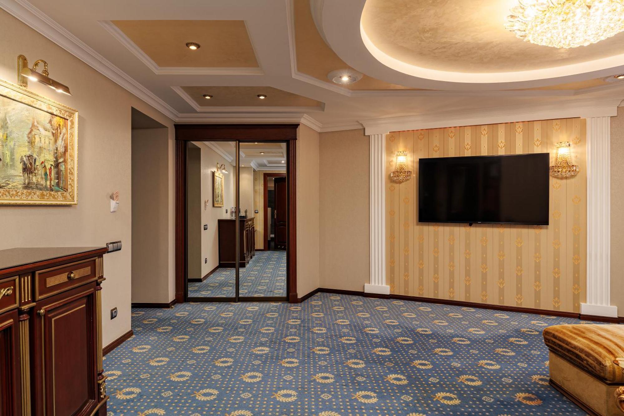 Eurohotel Lviv Kamer foto