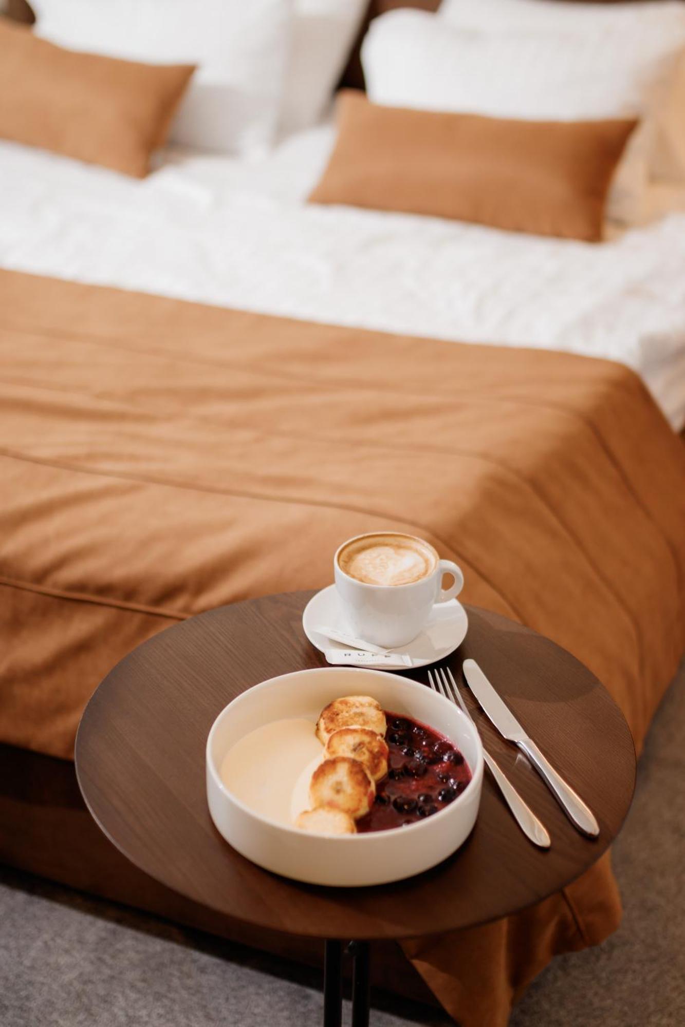 Eurohotel Lviv Buitenkant foto